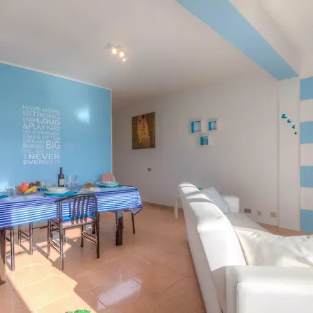 Ventotene Beachfront Апартаменты Формия