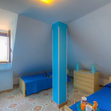 Ventotene Beachfront * Формия
