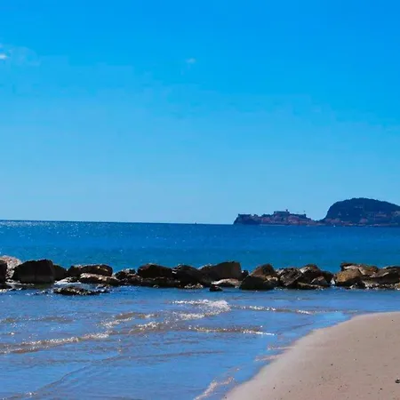 Apartment Ventotene Beachfront