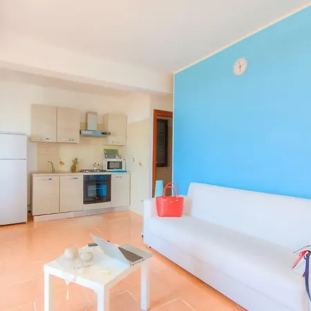 Ventotene Beachfront Apartment *